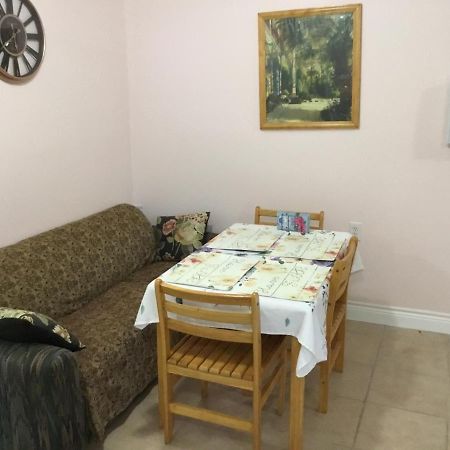 Studio Apartment At Historical House Galveston Exterior foto